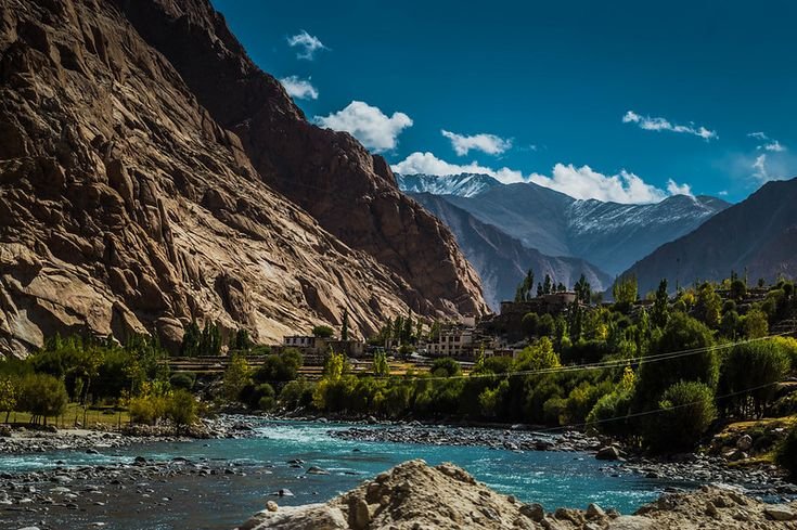 Leh and Ladakh Tour Packages